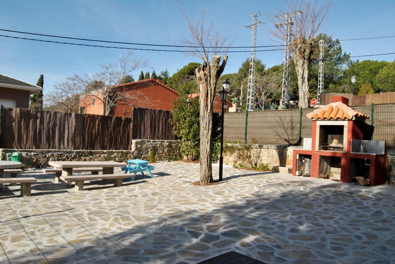 Complejo Casas Rurales Mansiones Y Villas Deluxe Collado Mediano Extérieur photo