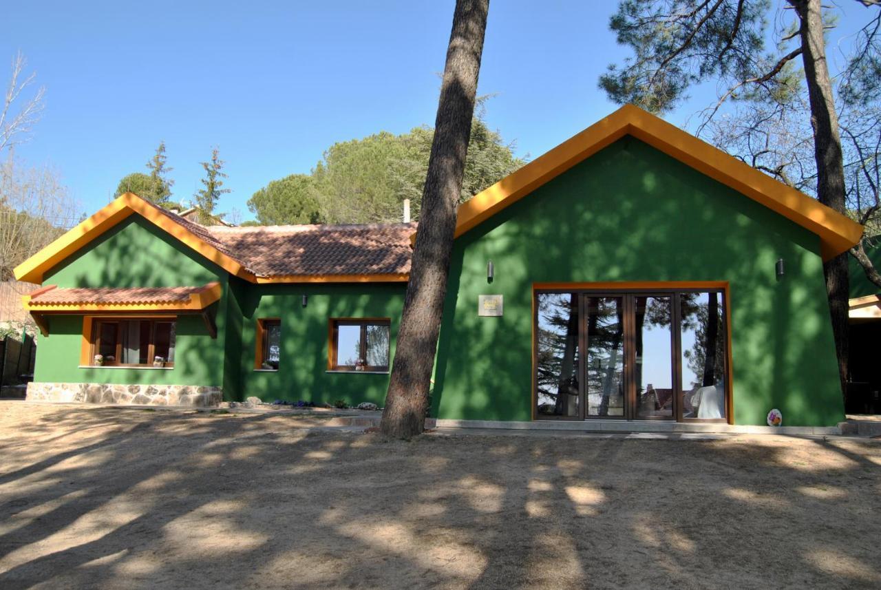 Complejo Casas Rurales Mansiones Y Villas Deluxe Collado Mediano Extérieur photo